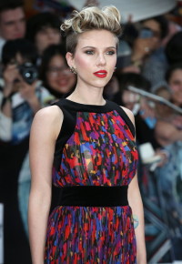 Scarlett Johansson – fryzury celebrytów