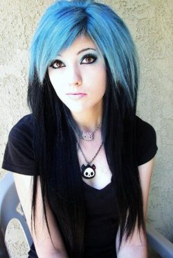 emo, niebieskie włosy