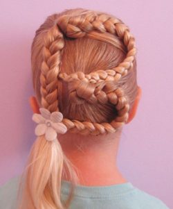 fryzura dla dziewczynki z warkoczy