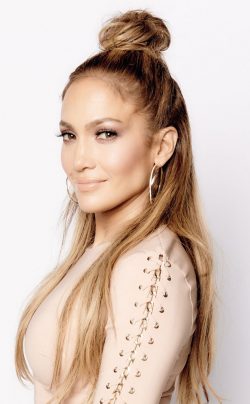 Half bun Jennifer Lopez
